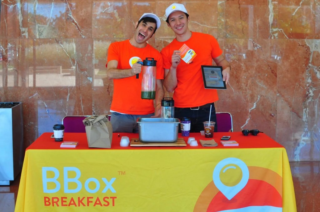 Good Eats on the Go
How to create eye-catching brand design for a business that's just cracking its egg.